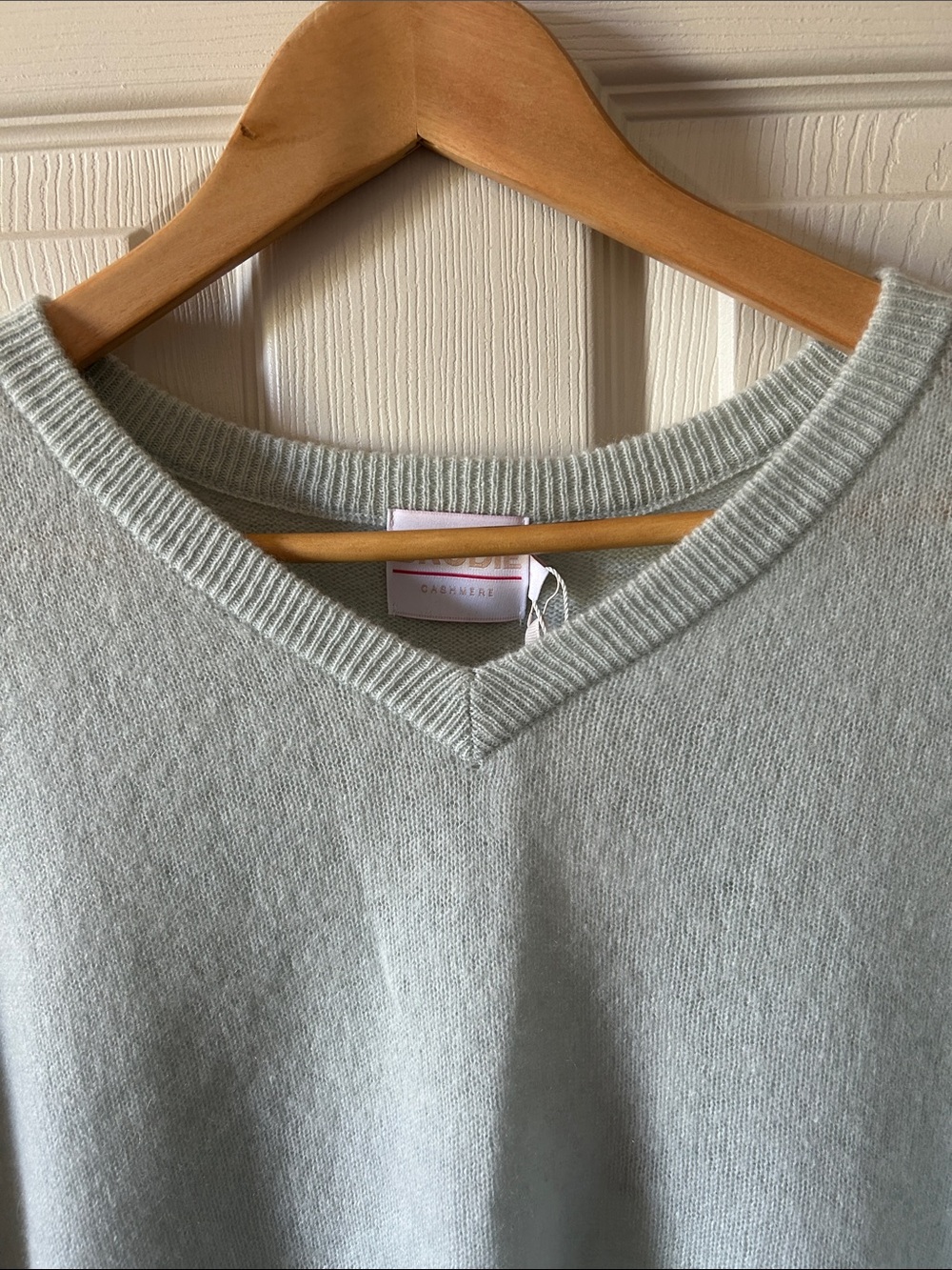 Brodie Cashmere Brontë Tee V-Neck Short Sleeve Sweater in Morning Dew Sz Small - Picture 4 of 12